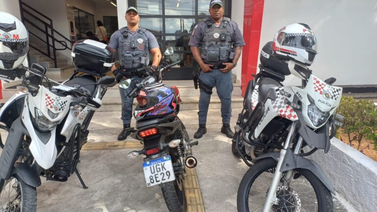MOTOCICLETA ROUBADA É RECUPERADA E DEVOLVIDA AO PROPRIETÁRIO