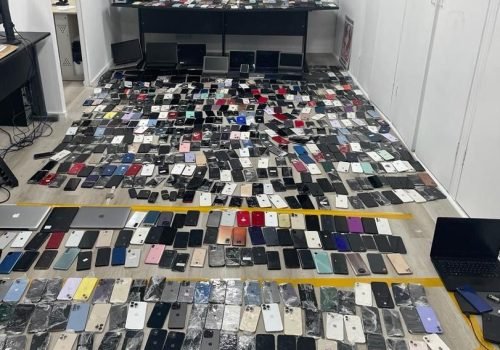 Polícias de SP e Ministério Público iniciam devolução de celulares recuperados na Operação Frank Mobile
