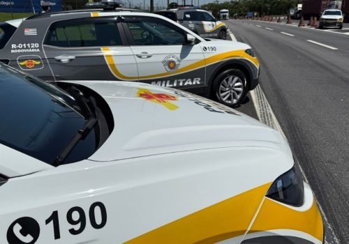 Motociclista é preso com 1 kg de maconha após fugir de abordagem na Rodovia dos Imigrantes