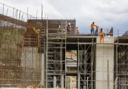 Iniciativas contribuem para ampliar a capacidade das cidades de prevenir alagamentos, proteger os recursos naturais, melhorar o saneamento e reduzir os impactos de eventos climáticos extremos  Foto: Divulgação/Governo de SP