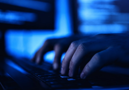 Grupo Silent Lynx usou brecha para invadir órgãos públicos em pelo menos nove países; Fortinet e Microsoft também estão no radar Foto:  Reprodução/Chat