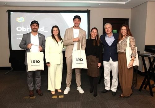 Fábio Montanheiro, gerente de Inteligência de Dados e Competitividade da Embratur; Alexandra Bueno, presidente do Conselho Curador do Visit Rio; Bruno Reis, presidente da Embratur; Roberta Werner, diretora executiva do Visit Rio; Luiz Strauss, presidente executivo do Visit Rio e Carolina Mascolin, gerente geral do JW Marriott Rio de Janeiro