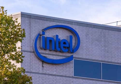 Números da Intel não são positivos, mas empresa vê cenário com otimismo. Foto:  Dmitry/Adobe Stock