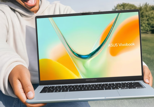 O Asus Vivobook S14 é equipado com uma tela de 14 polegadas, 16:10, em resolução WUXGA. Foto:  Asus/Divulgação