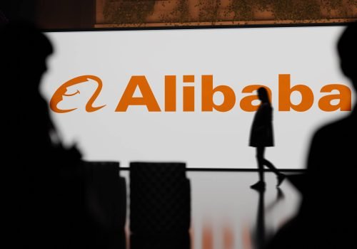 IA da Alibaba teria tentado se conectar a servidor do Alibaba Cloud em Pequim - Imagem: PhotoGranary02/Shutterstock