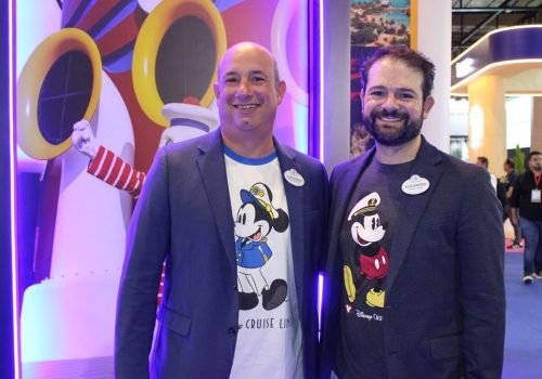Alexander Haim e Alejandro Flores, da Disney Destinations