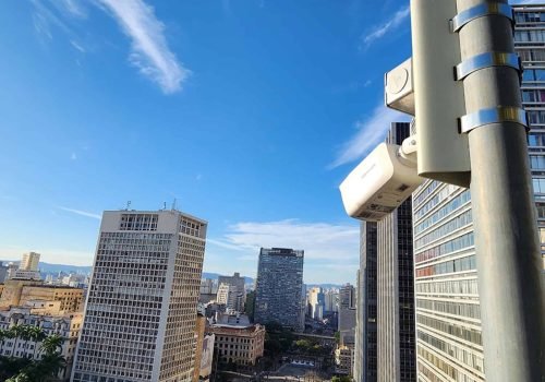 Brecha de segurança liberou transmissões ao vivo de ruas, bases da GCM, creches, escolas e hospitais paulistanos. - Imagem: Prefeitura de São Paulo