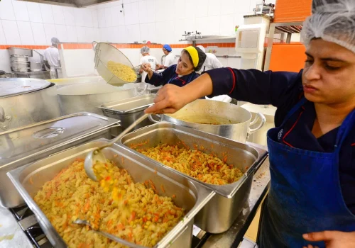 Bom Prato incentiva alimentação saudável e aproveitamento integral dos alimentos